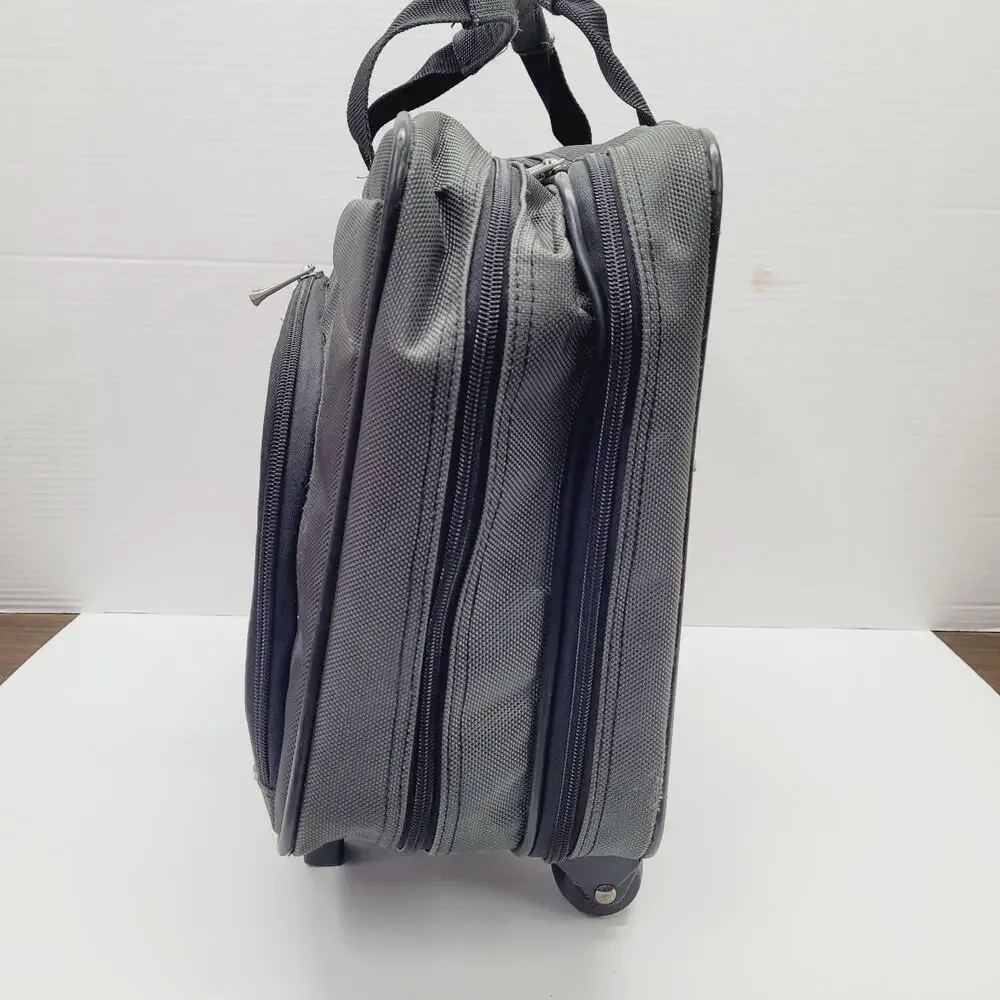 US LUGGAGE NEW YORK Roller Carry On Briefcase 18x12x8 Laptop Gray Outside Zip